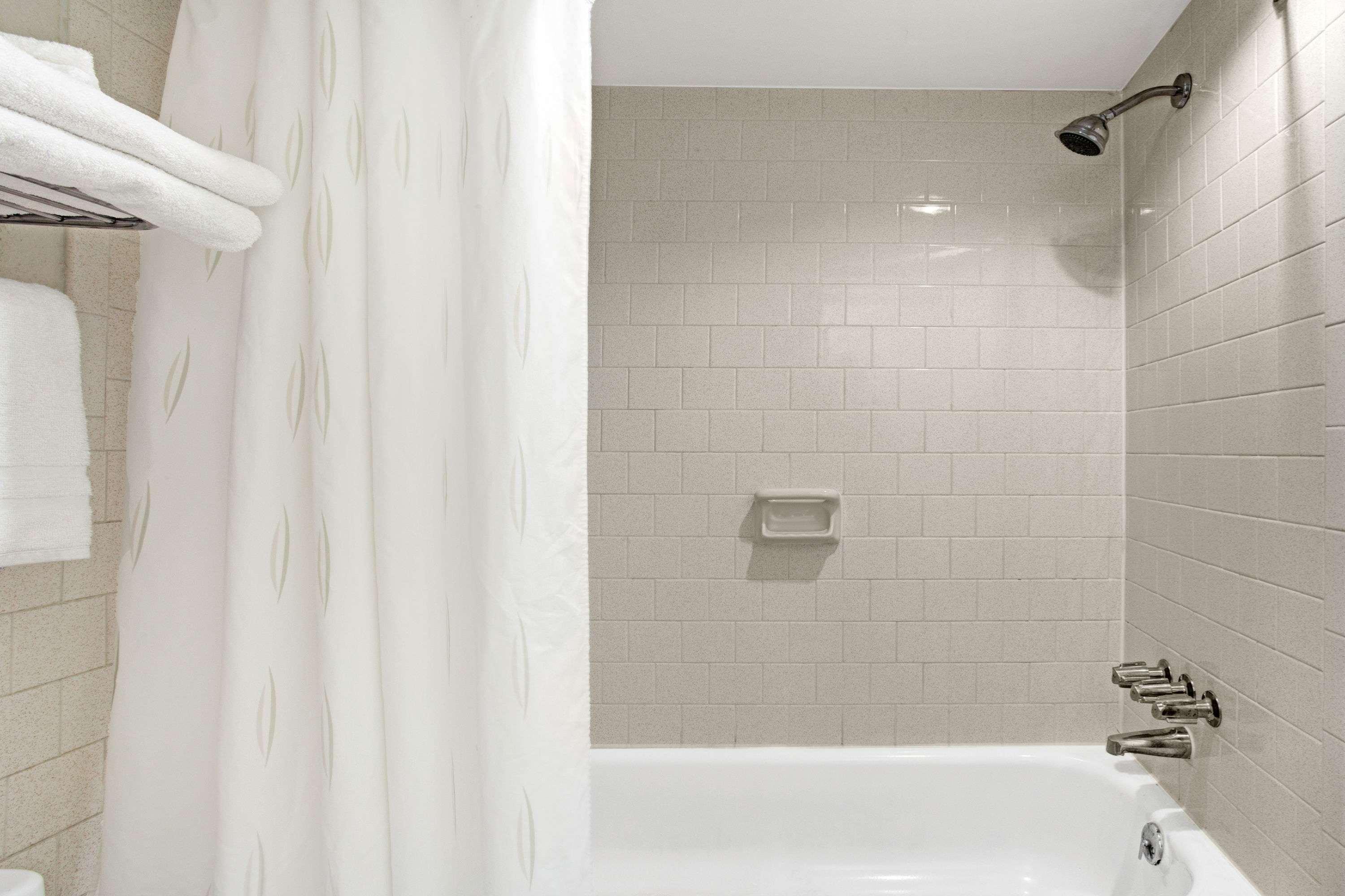 Super 8 By Wyndham Williamsburg/historic Area Hotel *