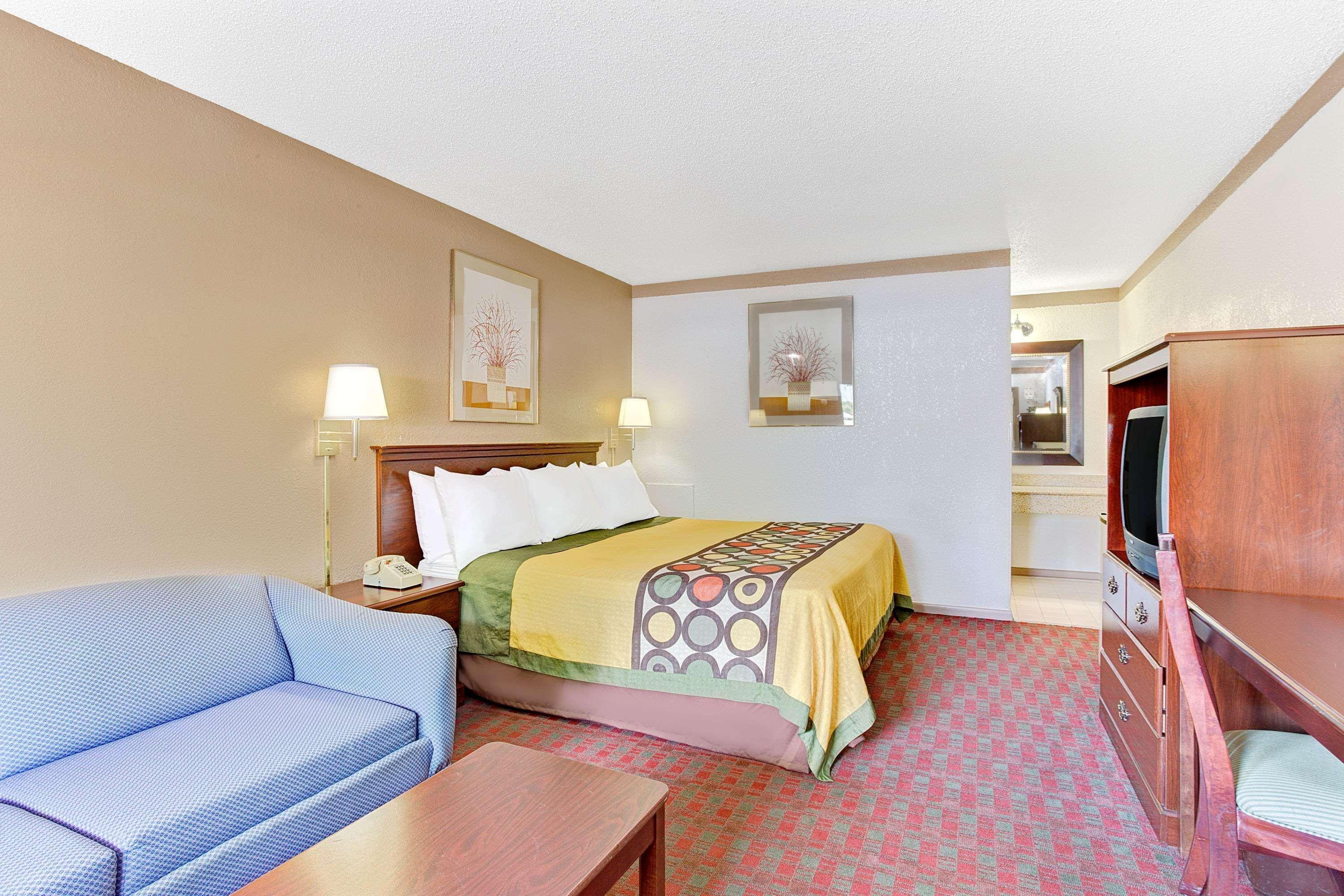 Super 8 By Wyndham Williamsburg/historic Area *