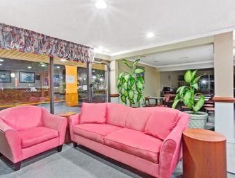 Super 8 By Wyndham Williamsburg/historic Area