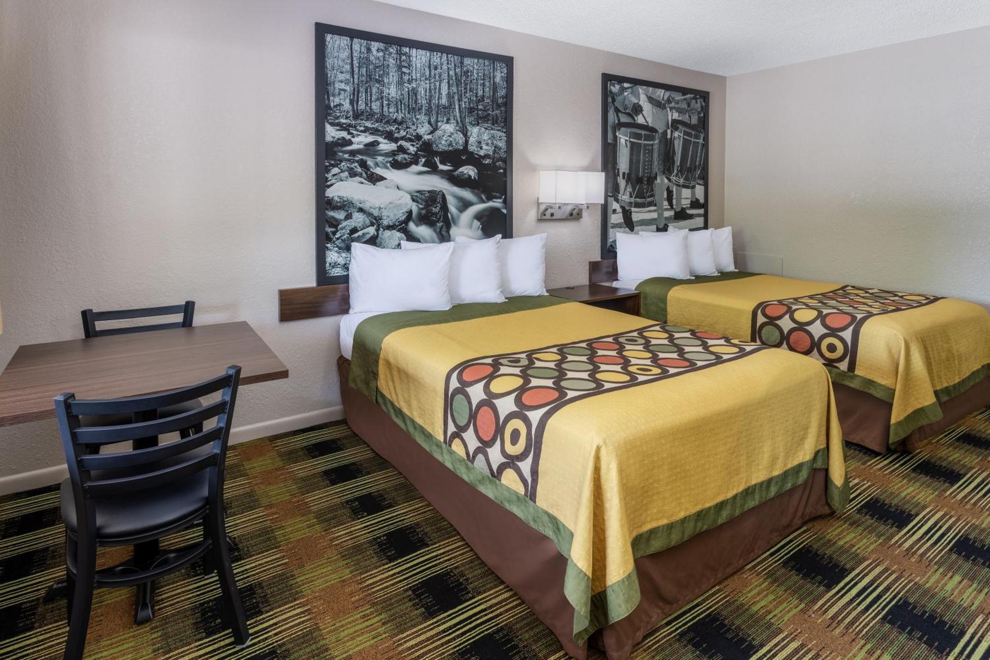 Hotel Super 8 By Wyndham Williamsburg/historic Area *
