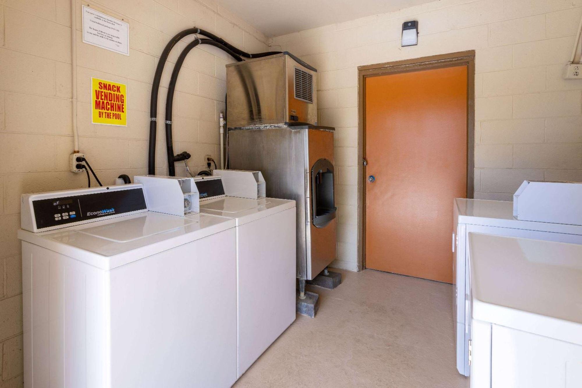 Super 8 By Wyndham Williamsburg/historic Area *