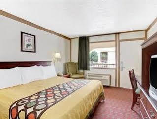 Super 8 By Wyndham Williamsburg/historic Area Hotel