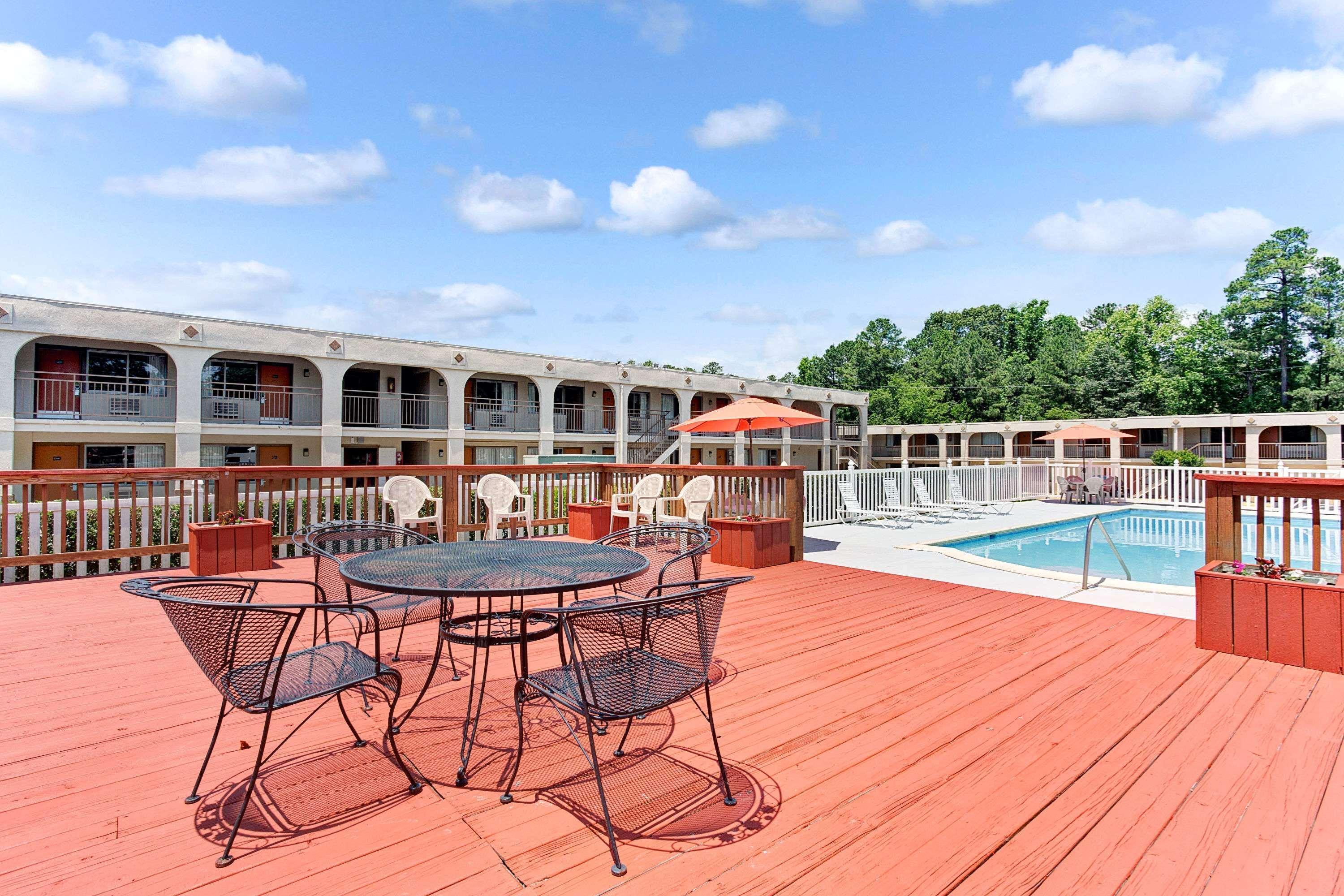 Super 8 By Wyndham Williamsburg/historic Area Hotel